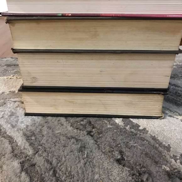 Stephen King books - Picture 2 of 3